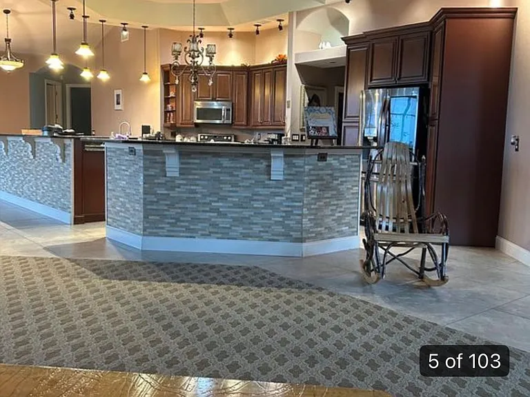 605 Mirror Lakes Dr — Photo 9