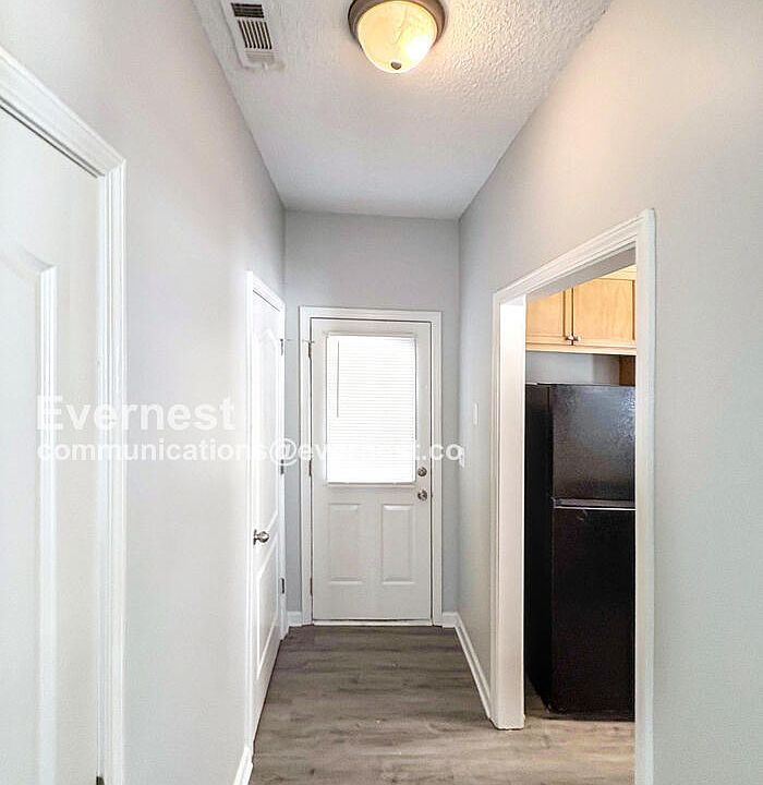 8622 Thomas Rd, Riverdale, GA 30274 | Zillow