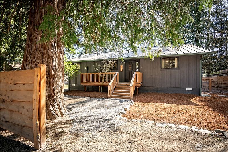2nd image of 120 Rainbow Lane