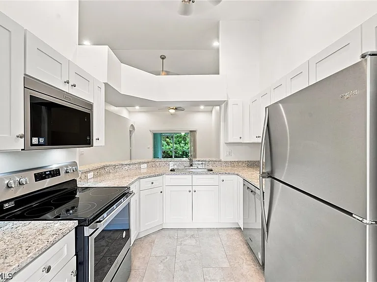 4613 29th St SW — Photo 9
