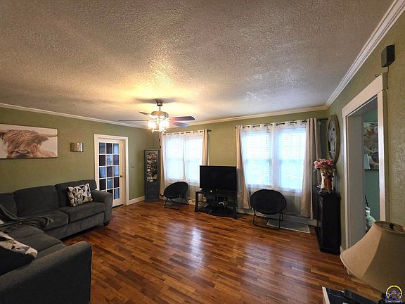 3rd image of 431 SE Baldwin Rd