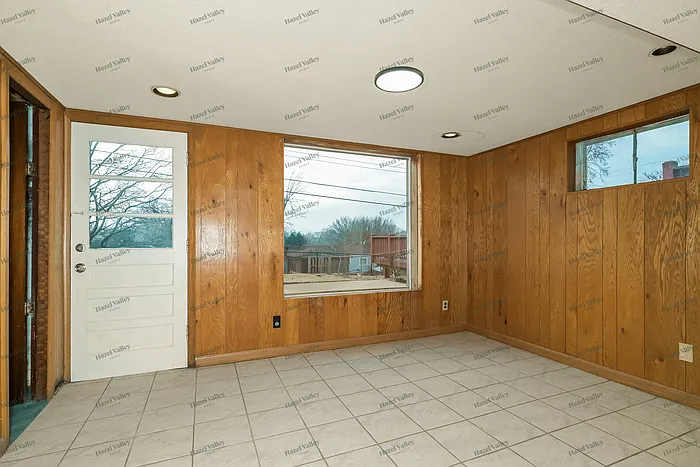 11005 Patsy Dr — Photo 8