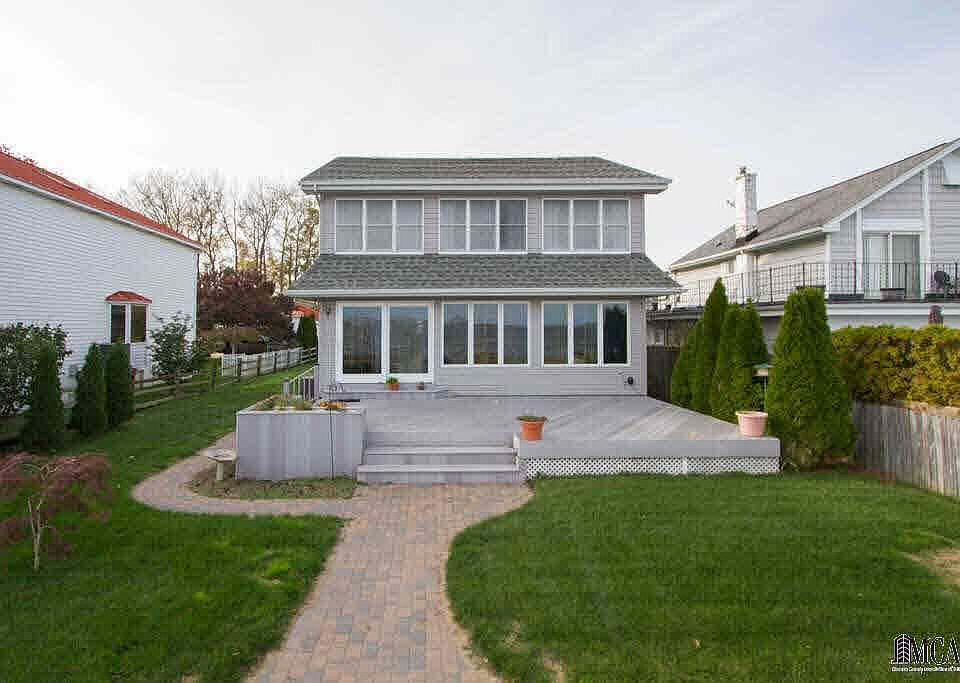 1st image of 12742 N Lakeshore Dr