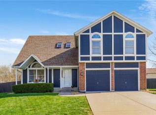 15802 Horton Ln, Overland Park, KS 66223