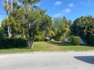 1401 55th St N, Saint Petersburg, FL 33710