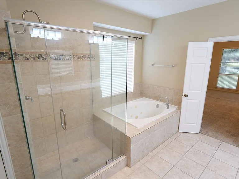 22719 Sierra Lake Ct — Photo 21