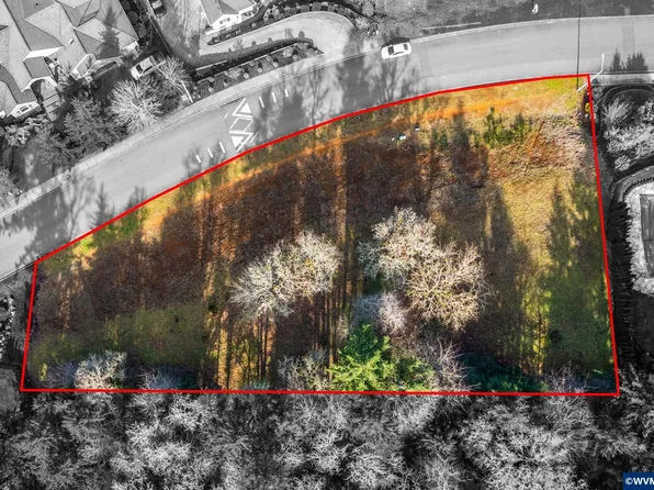 608 Sahalee Dr SE, Salem, OR 97306