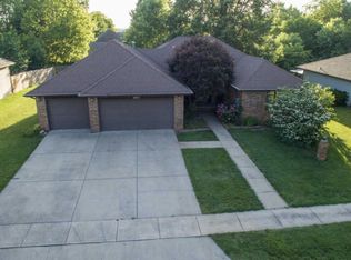 2893 S Timbercreek Ave, Springfield, MO 65807