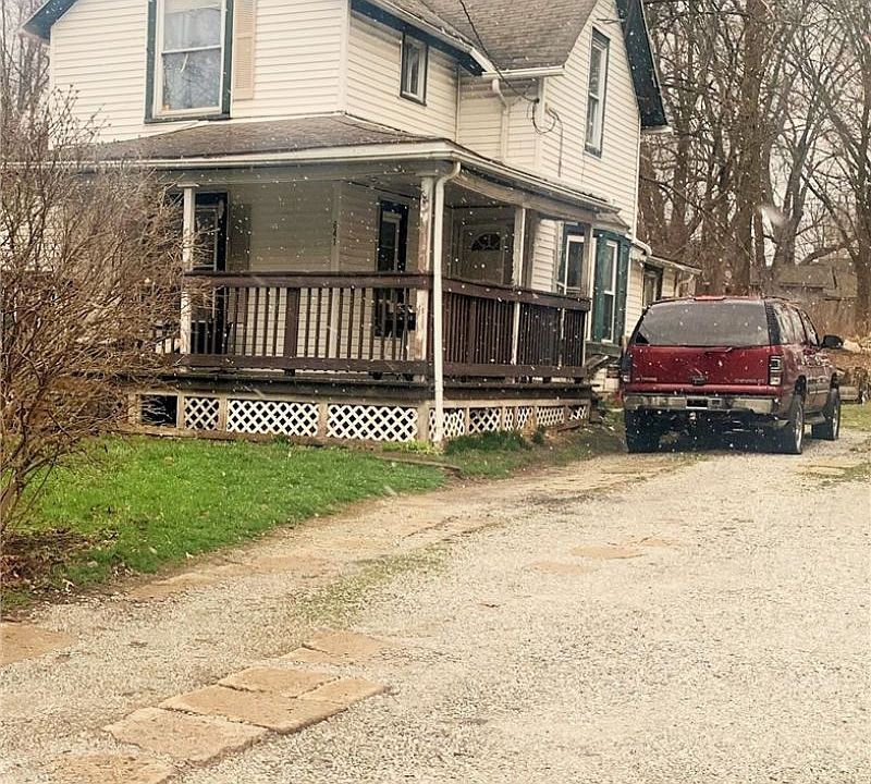 1st image of 641 Allyn St