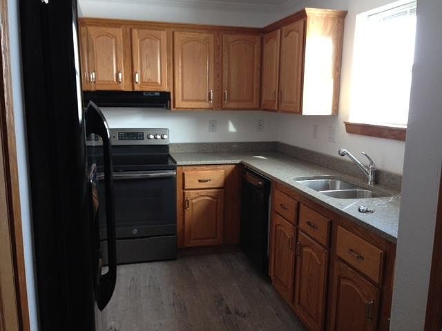 1st image of 893 E Minnesota St APT B
