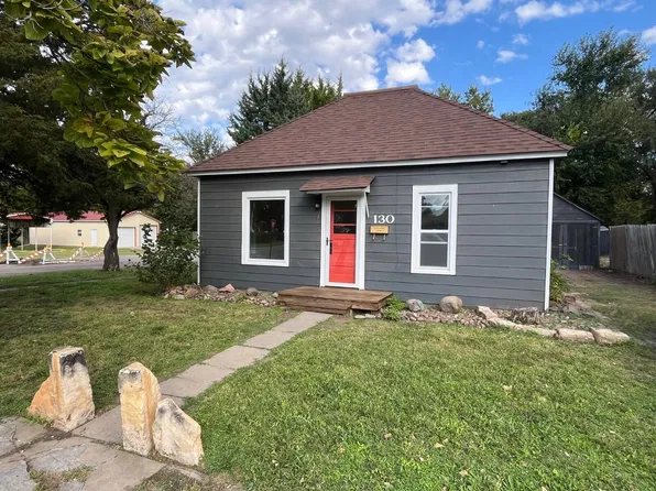 130 N 4th St, Osborne, KS 67473
