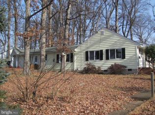 2010 Pimmit Dr, Falls Church, VA 22043