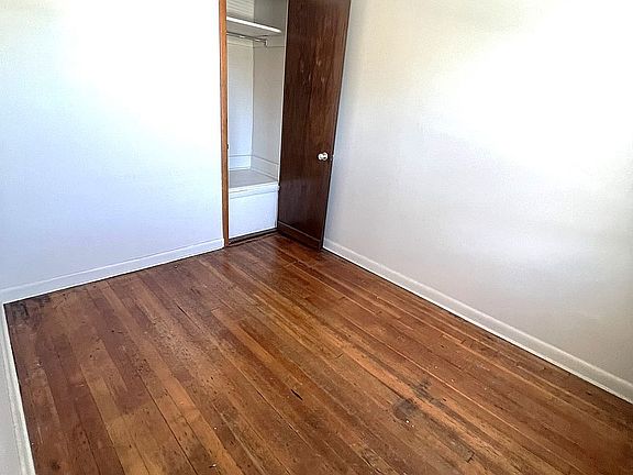 5th image of 21-34 29th Ave #2A