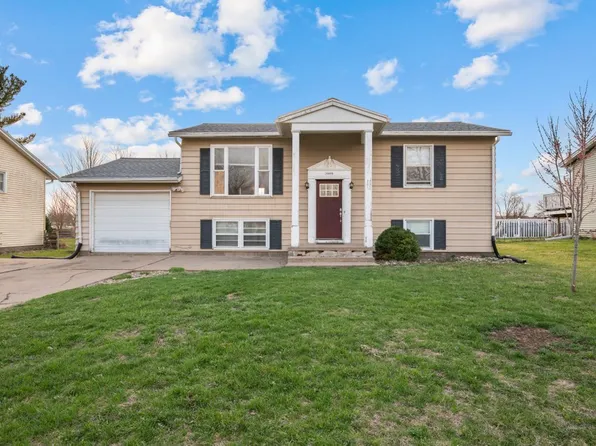 1500 9th St NW, Clinton, IA 52732