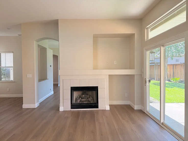 3628 Grand Point Ln — Photo 7