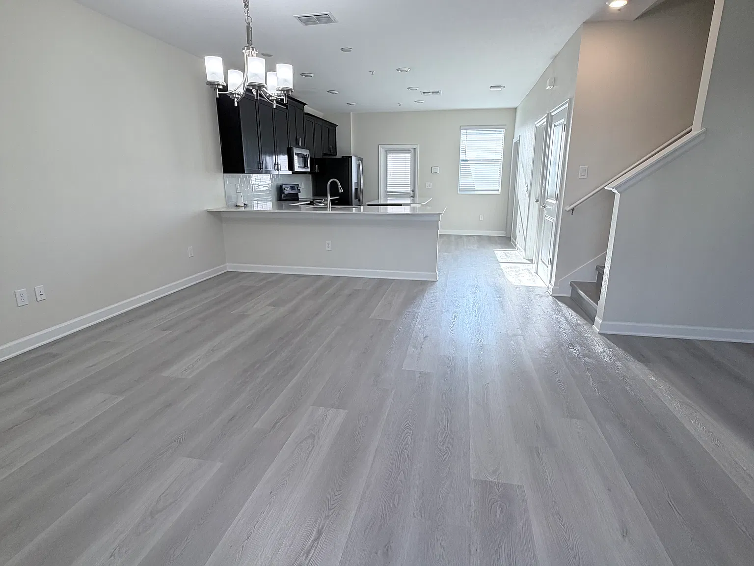 3 bed, 1785 sqft, $2,690 — Photo 4