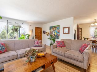 102 Mateo Cir N, Santa Fe, NM 87505