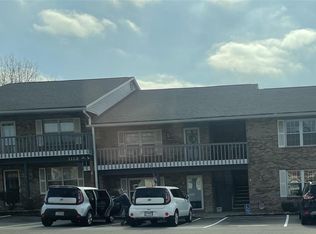 1311 E 3rd St #3, O'Fallon, IL 62269