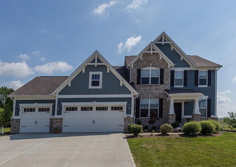 Spectacular Craftsman style exterior.