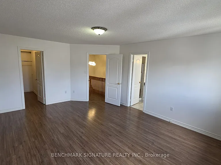 2030 Bur Oak Ave — Photo 23