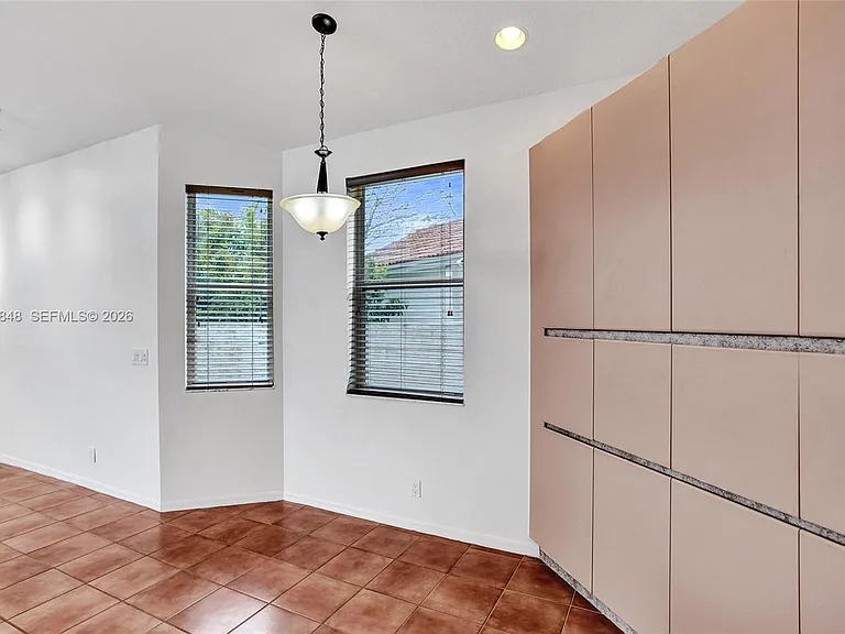 10800 Haydn Dr — Photo 30