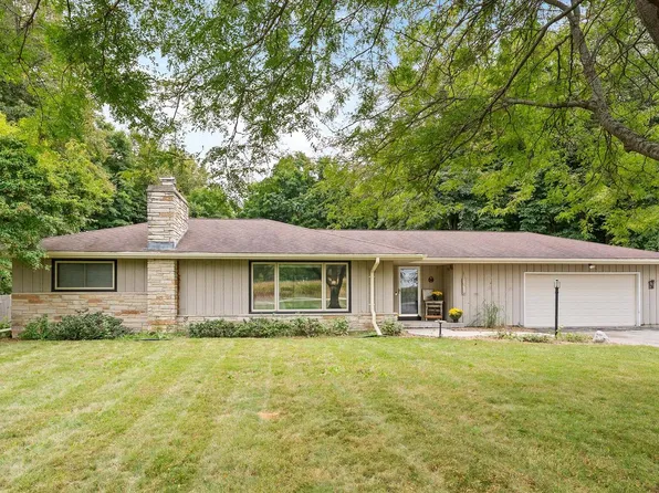 10701 6 1/2 Mile ROAD, Caledonia, WI 53108