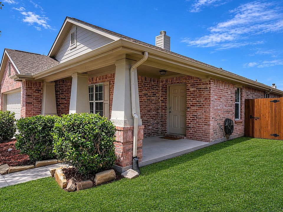 1st image of 2011 Zavala Dr