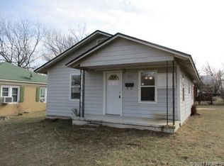 601 N Oak St, Holdenville, OK 74848