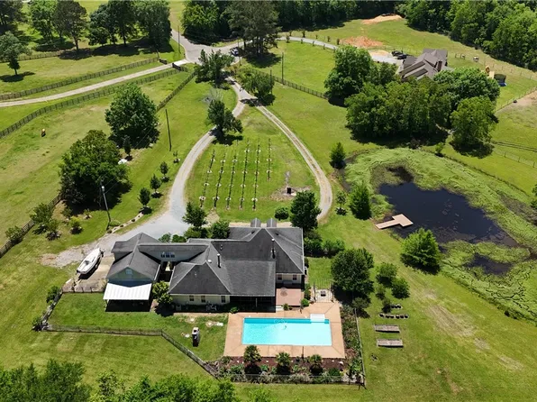 412 Windwood Ct, Pike Road, AL 36064