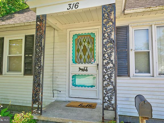 4th image of 316 S Haven Ave