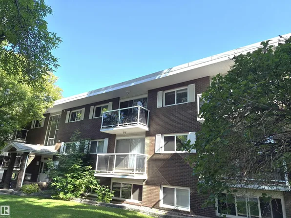 10720 84th Ave NW #204, Edmonton, AB T6E 2H9