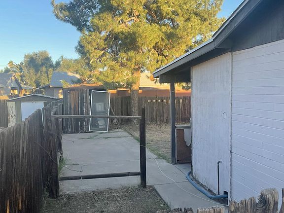 4th image of 2605 N 50th Dr