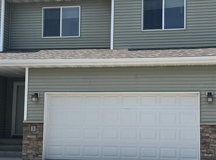 3306 8th St W UNIT B, West Fargo, ND 58078