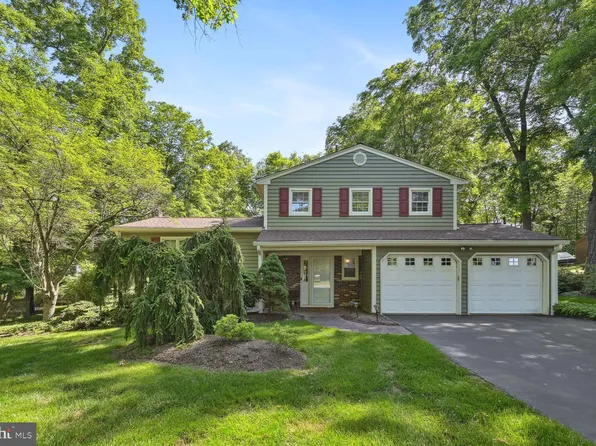 40 Windybush Way, Ewing, NJ 08560