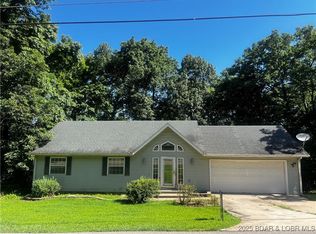 1509 Oak Bend Rd, Sunrise Beach, MO 65079