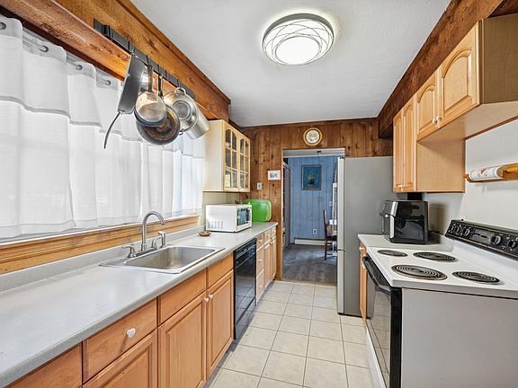 3rd image of 1363 Brick Kiln Rd