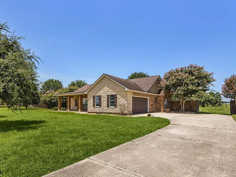 2527 Settlers Way Dr — Photo 2