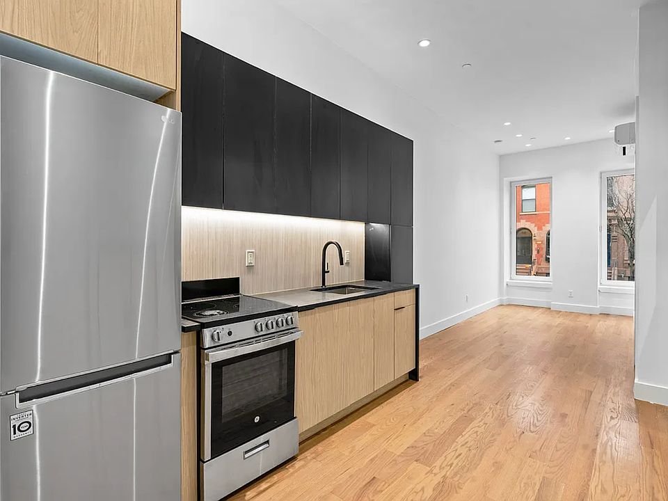 1st image of 242 W 132nd St #1E