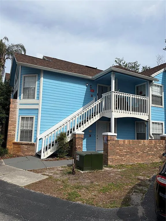 3 bed, 2.0 bath, 1287 sqft, $1,950 — Photo 2