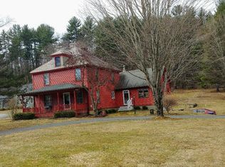 589 East St, Lenox, MA 01240