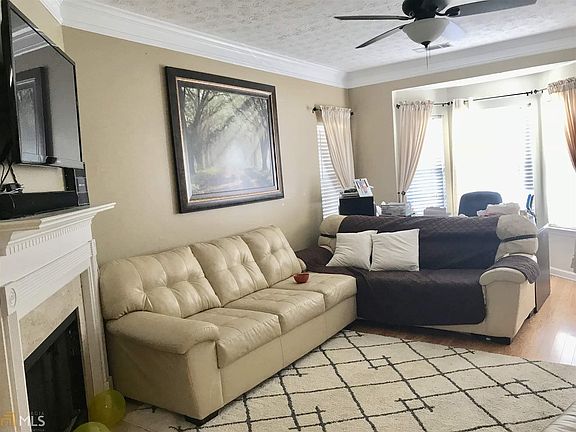 2nd image of 4745 Crawford Oaks Dr