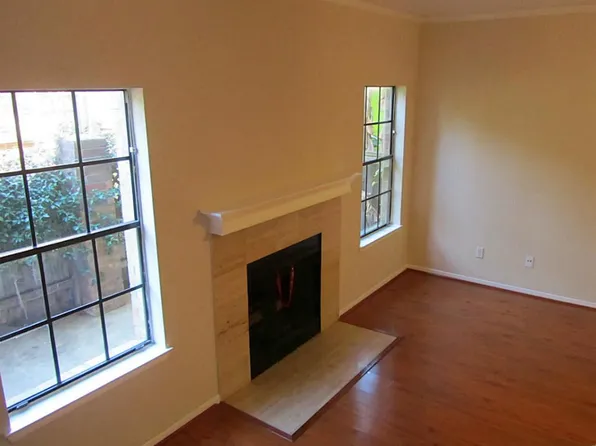 9800 Pagewood Ln APT 2206, Houston, TX 77042