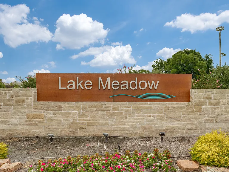 Desirable Lake Meadow Community in Princeton ISD