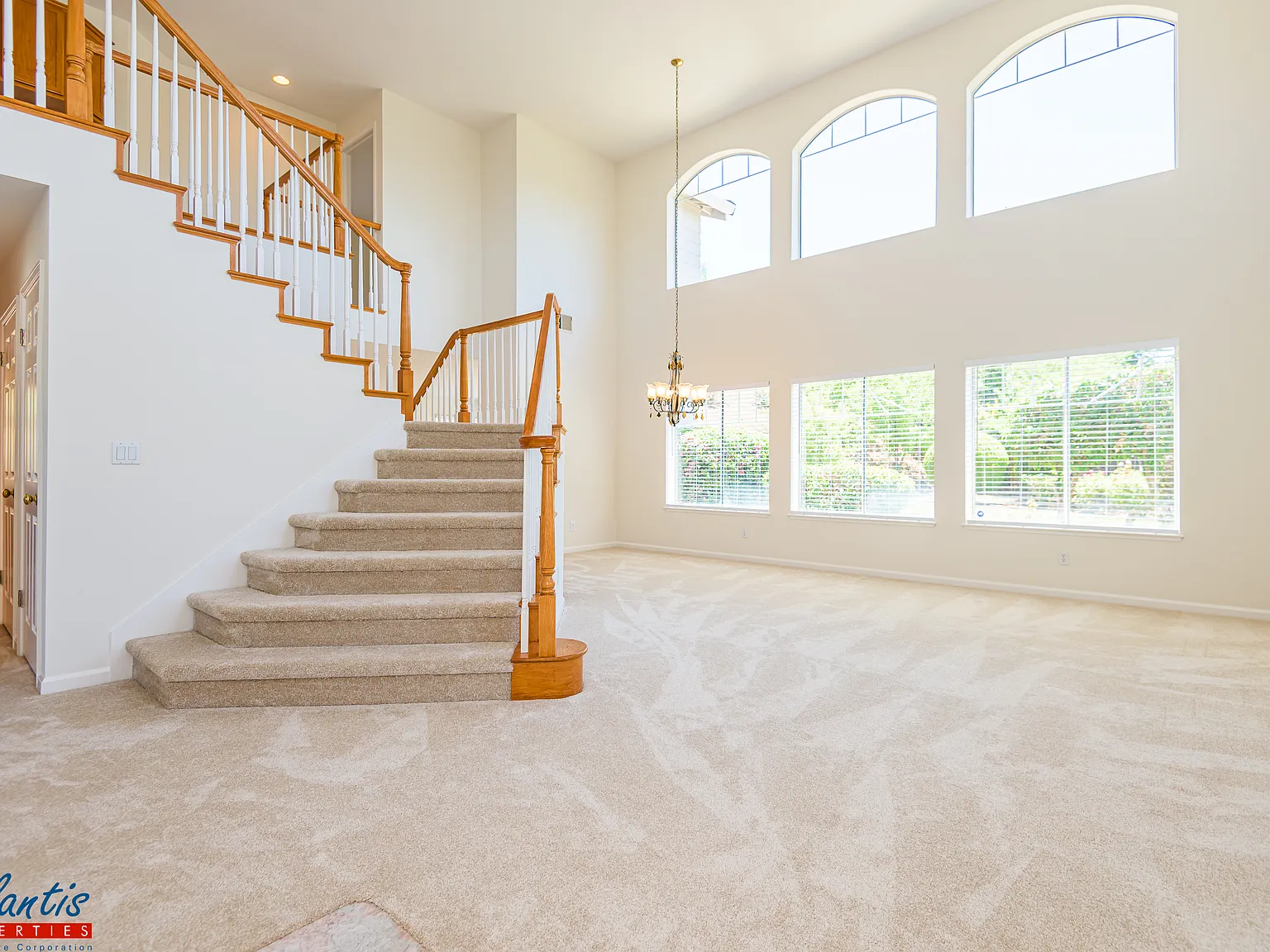4 bed, 2246 sqft, $5,895 — Photo 3