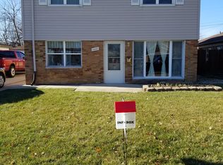 11642 S Meadow Lane Dr, Merrionette Park, IL