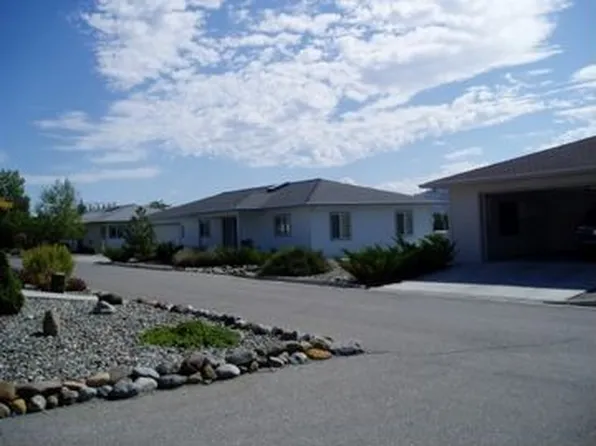 414 Green Heron Dr, Yreka, CA 96097