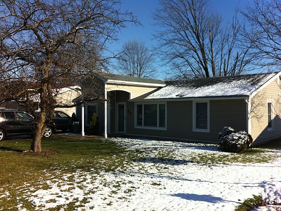 4th image of 541 Woodbridge Cir