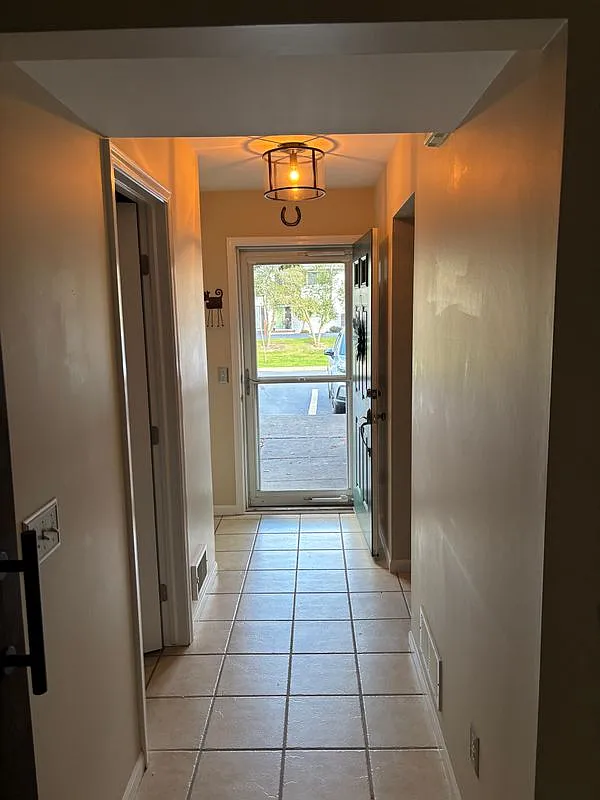 2 bed, 2.0 bath, 1152 sqft, $1,850 — Photo 2