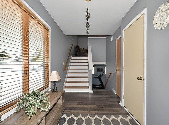 2nd image of 8321 W Chestnut Ct #8321