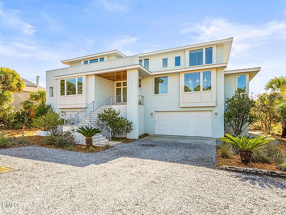 2nd image of 714 Bluefish Rd